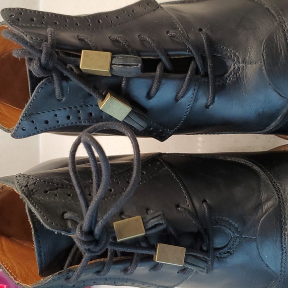 J SHOES sidesaddle leather booties (sz 9) - Picture 6 of 9